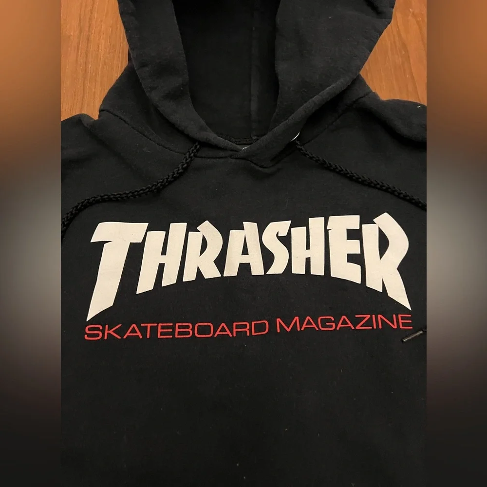 Thrasher TWO TONE SKATE MAG HOODIE - Picture 2 of 6